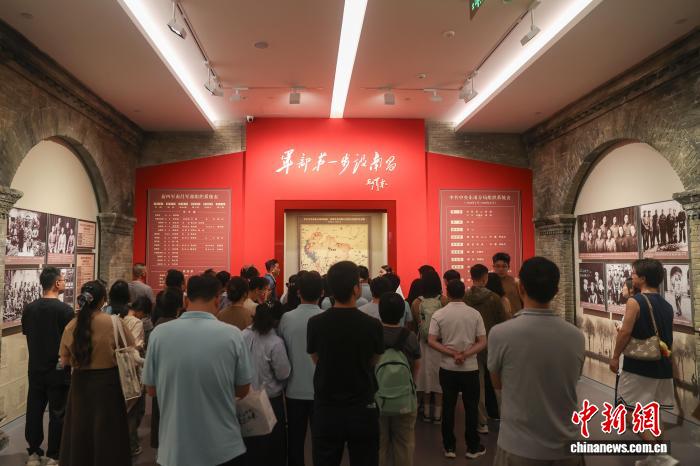 江西南昌:红色纪念场馆迎暑期参观热