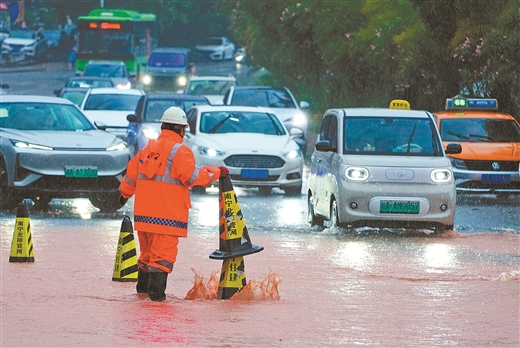 广西沿海出现特大暴雨