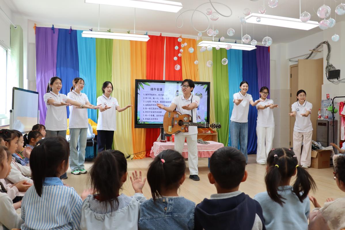 法润高原 学段贯通：构建铸牢中华民族共同体意识教育一体化的民大实践