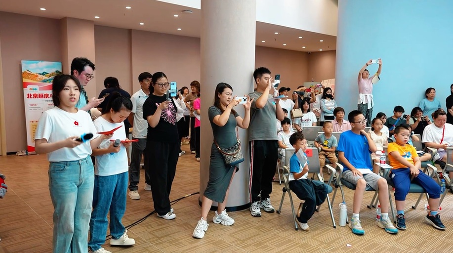 “盛夏逐光 毕业向新”延庆区首发毕业季彩戳纪念封发布活动举办 “盛夏逐光 毕业向新”延庆区首发毕业季彩戳纪念封发布活动举办