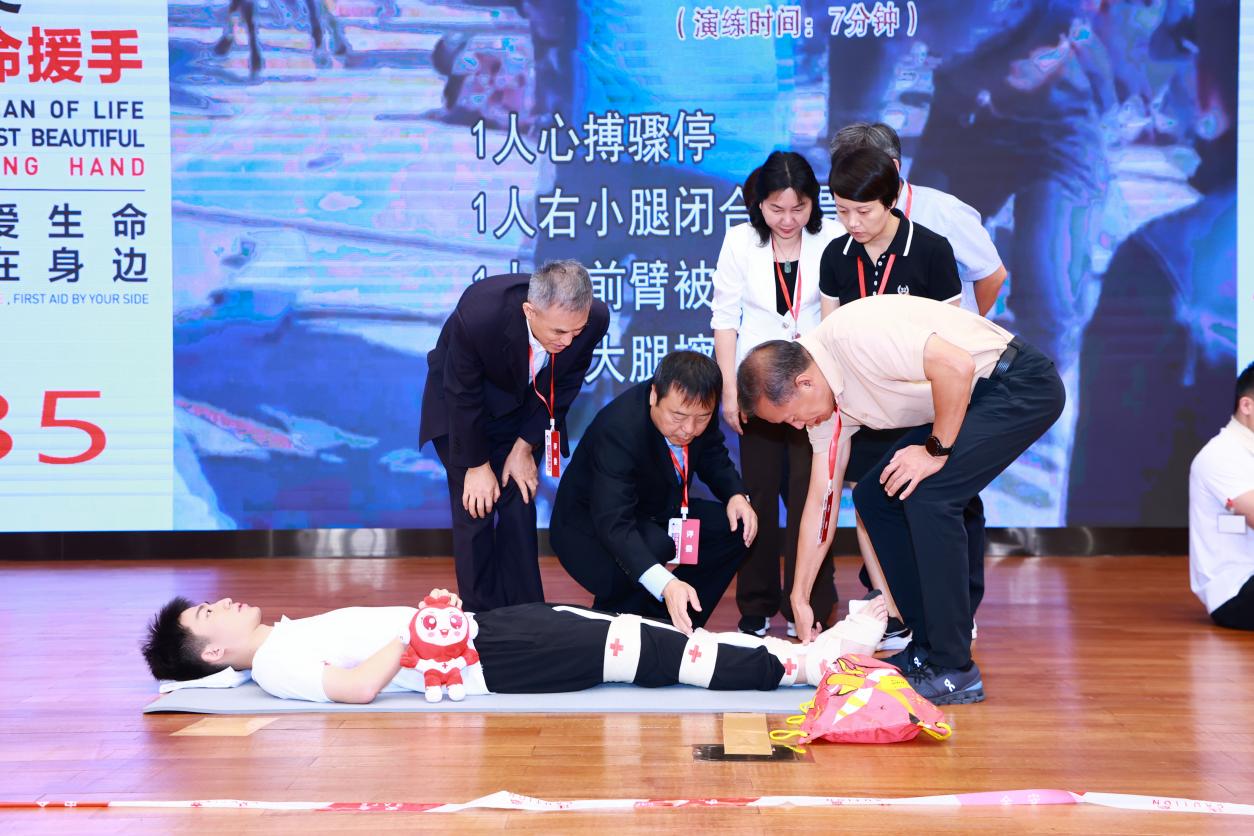 赛场练“救”真功 守护就在身边