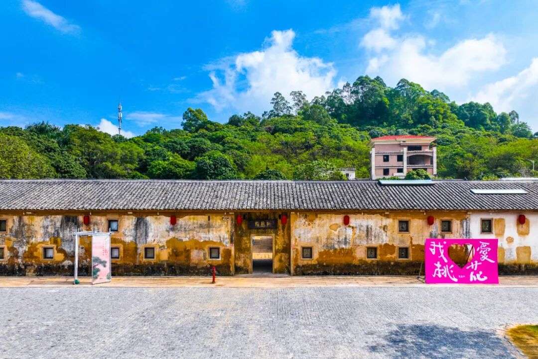 深看湾区 | 深圳坪山探索产业与人文共生路径 10f3c58ddae4f1212f08bebe394ee0f9