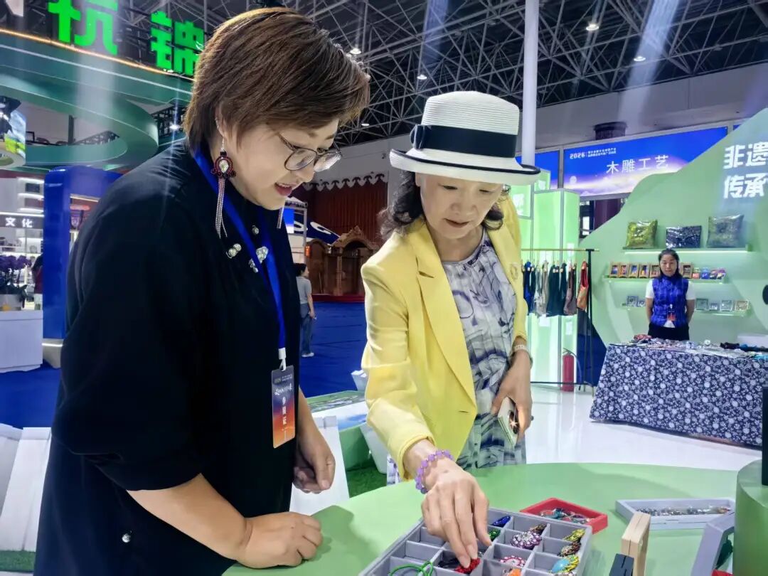 数智赋能传文脉 匠心绽放新光彩 | 鄂托克旗多元文化成果亮相2026鄂尔多斯文化创意产业品牌建设宣传推广活动周