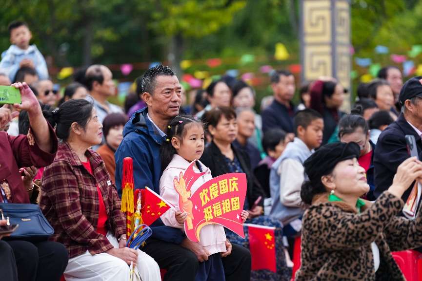湖北团风:假日人潮涌动 文旅活力升腾