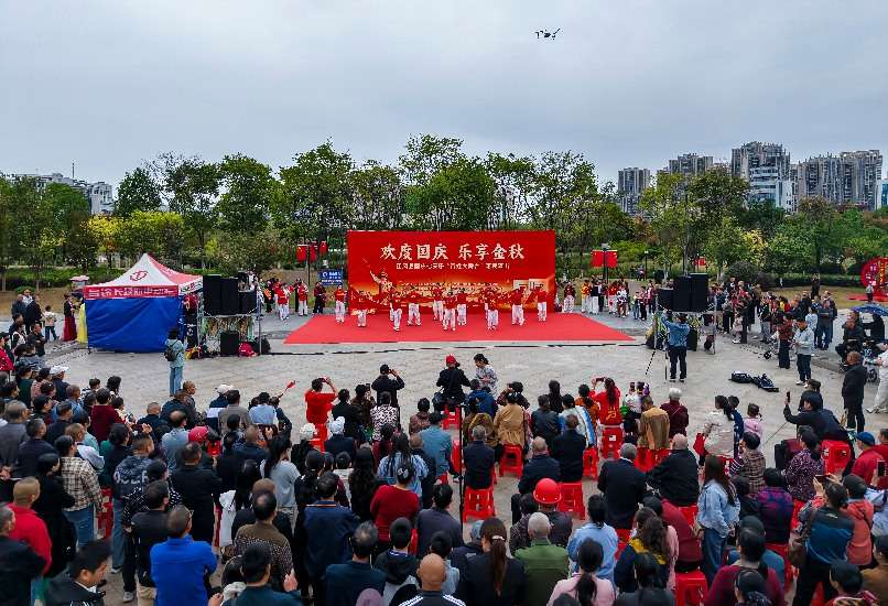 湖北团风:假日人潮涌动 文旅活力升腾