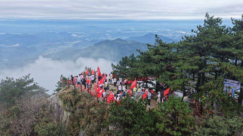 湖北团风:假日人潮涌动 文旅活力升腾