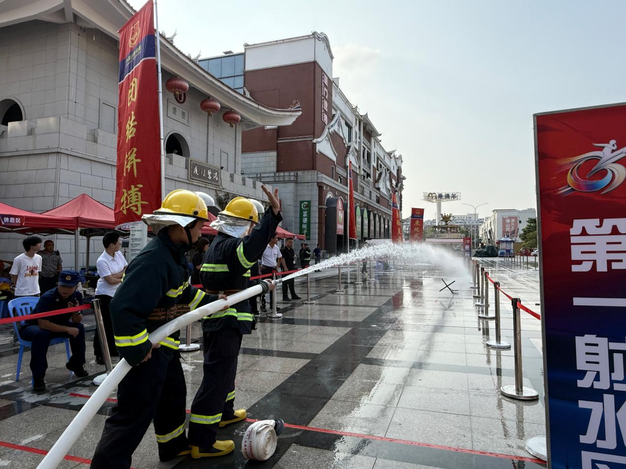 压实消防主体责任 锤炼火灾处置本领——厦门湖里举办2026年消防安全重点单位微型消防站比武竞赛