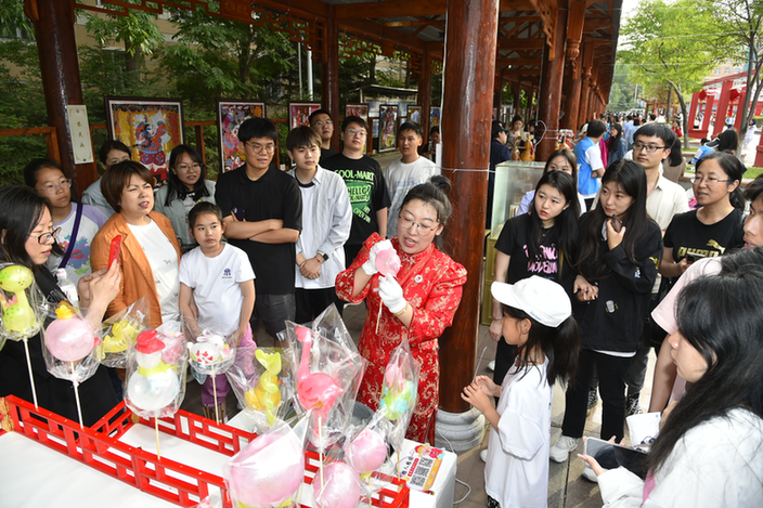 “品龙江古韵·传非遗经典”黑大校园非遗周活动盛大启幕