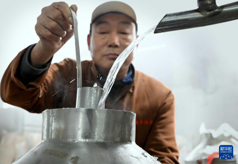传承古艺酿琼浆