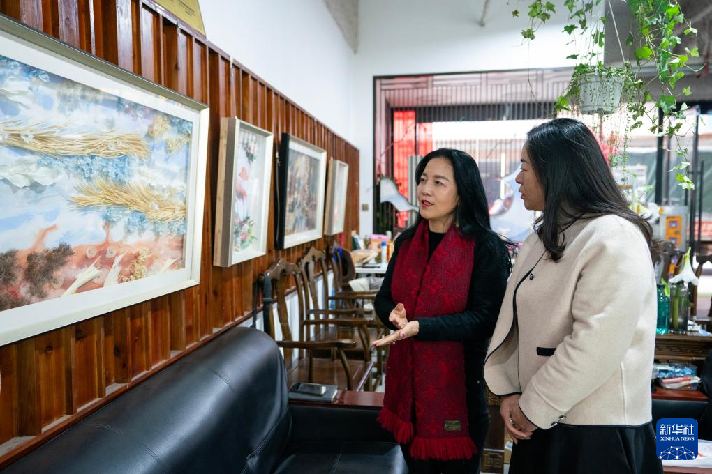 四季中国丨在斗南，秀出鲜花“新花样”