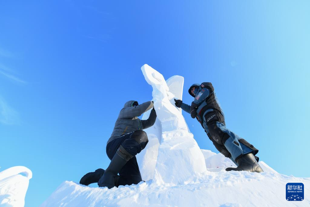 “芙蓉”出雪来