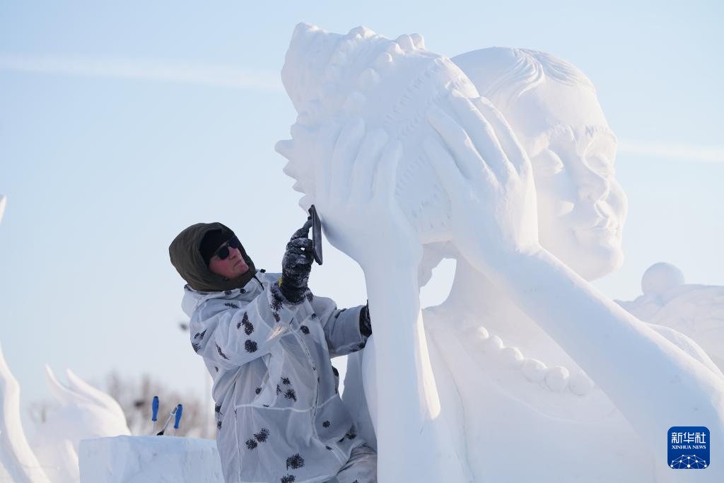 “芙蓉”出雪来