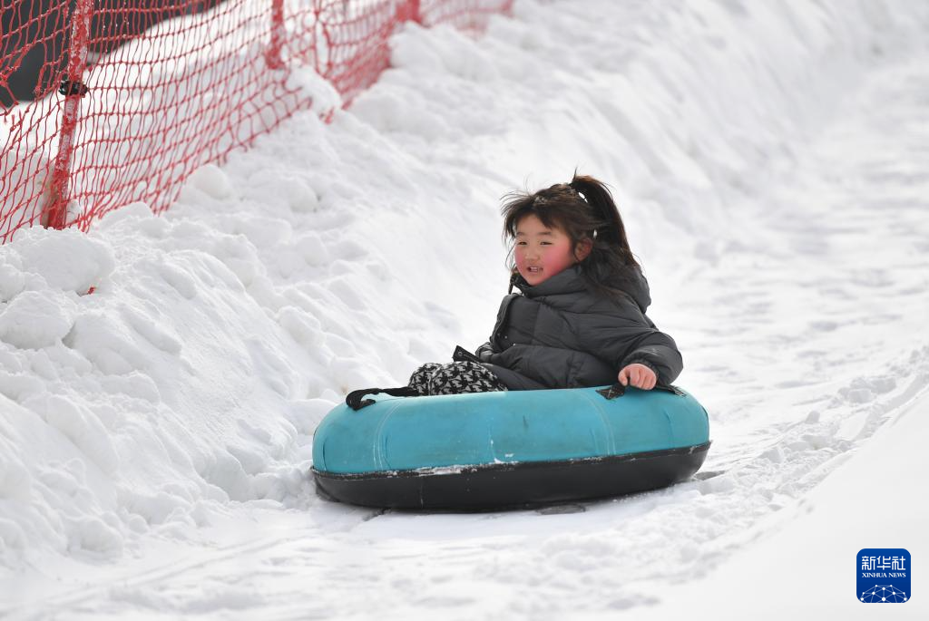 三秦大地奏响冰与雪之歌