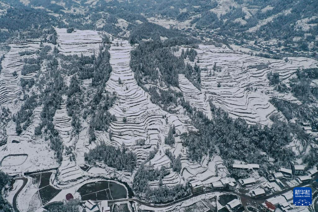 重庆秀山迎来降雪