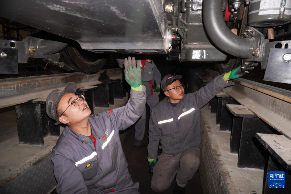 春运火车检修忙