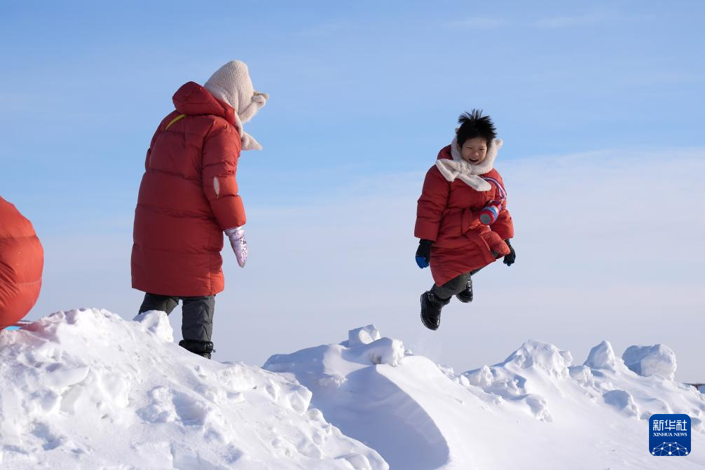 广东“小荔枝”冰雪“东游记”
