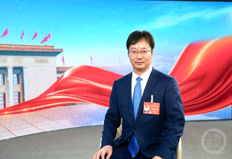 习语暖巴渝丨因地制宜发展新质生产力 重庆如何向“新”而行？