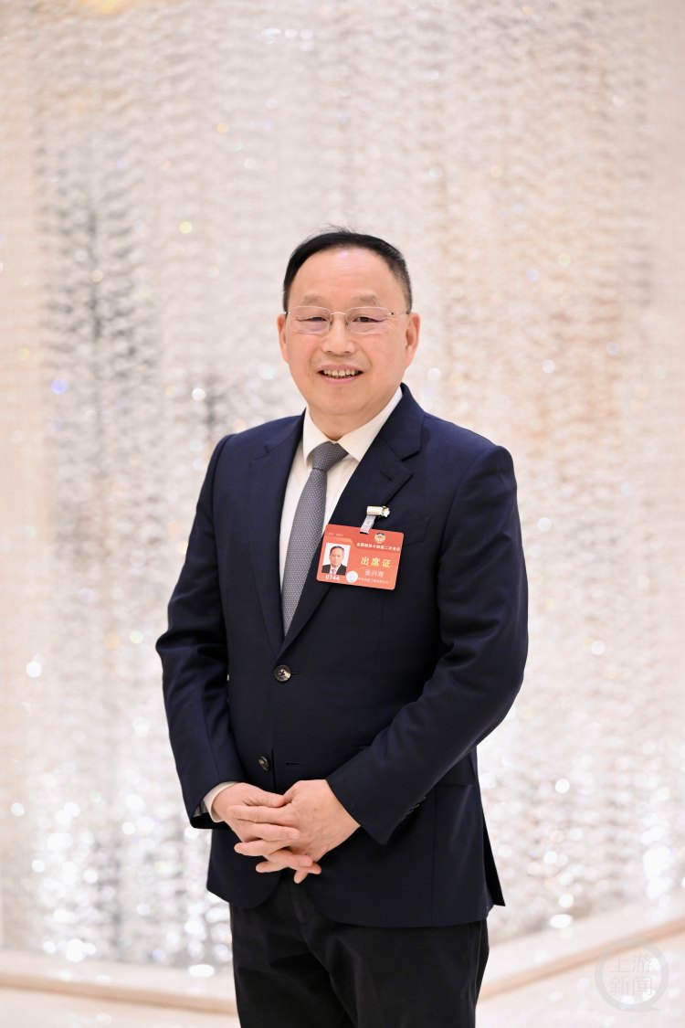 习语暖巴渝丨因地制宜发展新质生产力 重庆如何向“新”而行？