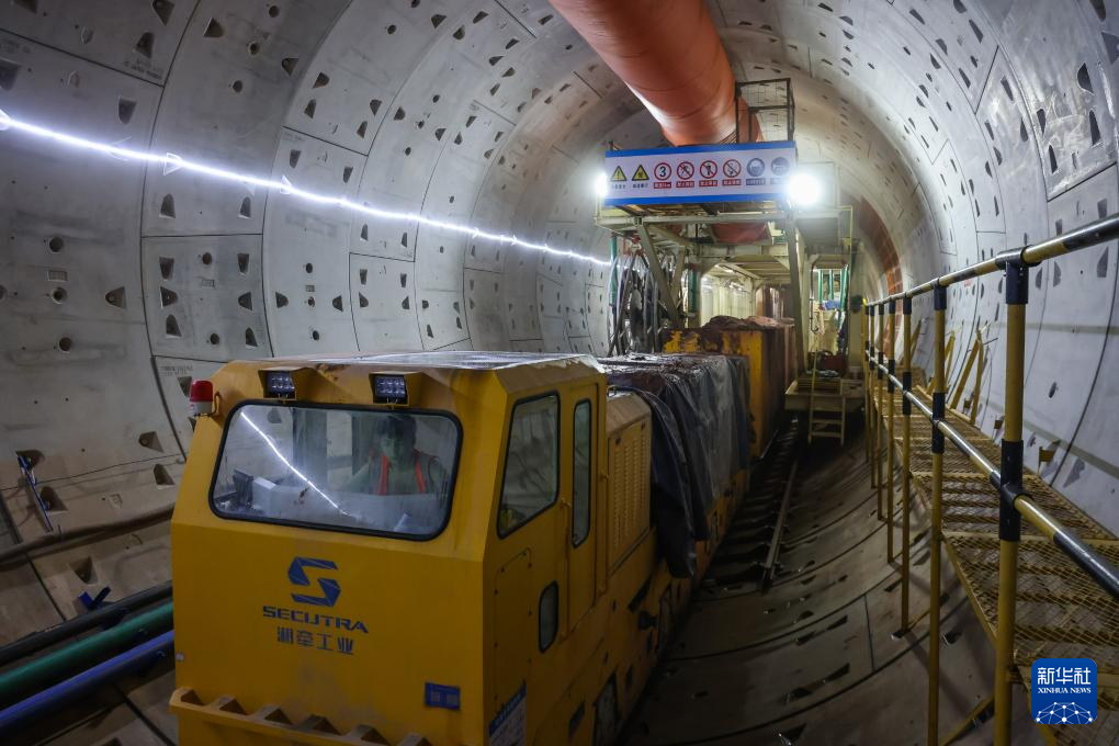 广州：绿色建造助力轨道交通建设节能降碳