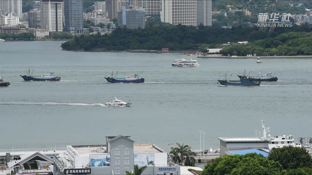 福建厦门：渔船进港 客船停航 严防台风“格美”