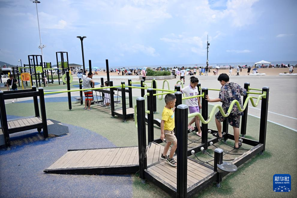 山东:近海岸线修复让滨海飘扬生态“绿丝带”