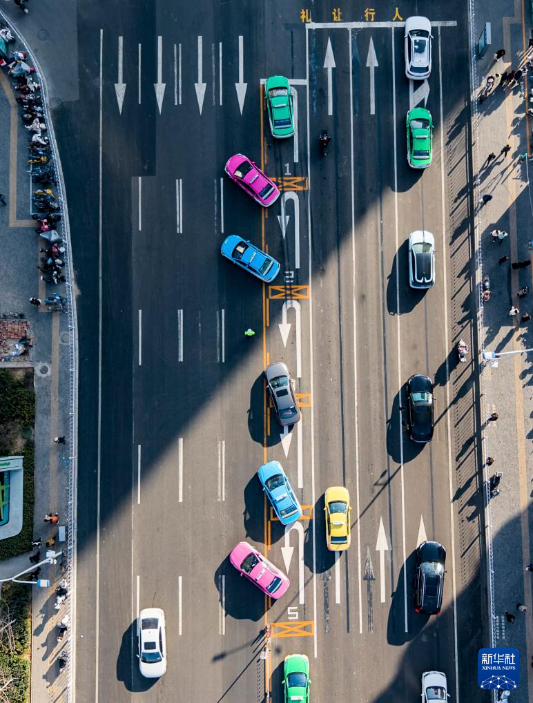 兰州:消除道路“梗阻” 疏通城市“经络”