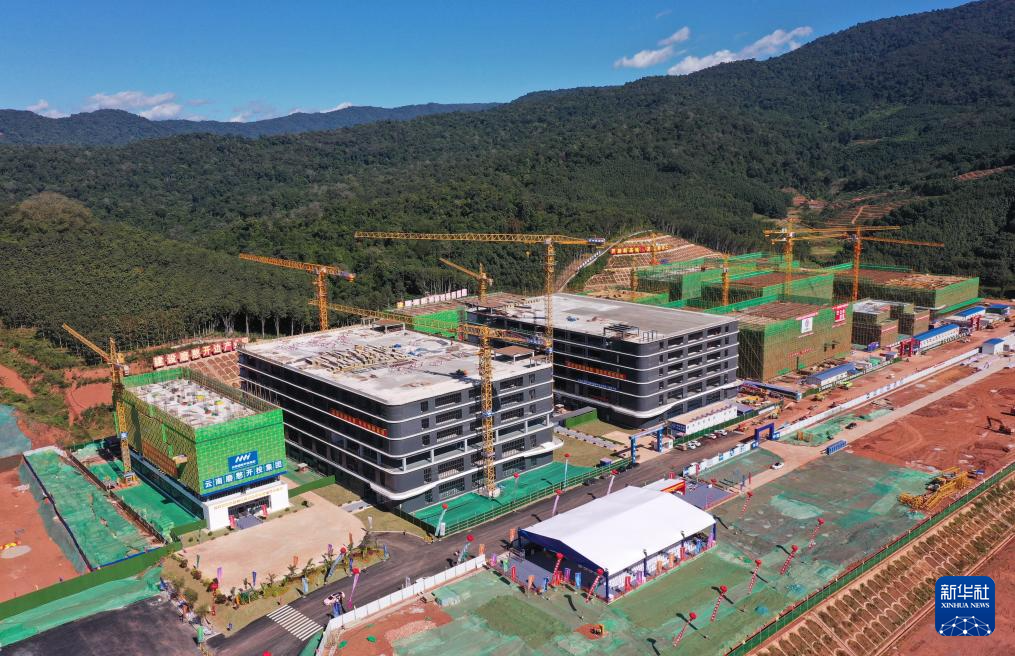 云南磨憨:小镇变身大口岸