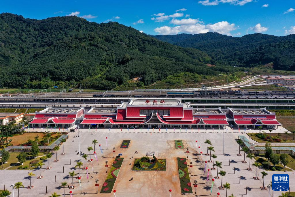 云南磨憨:小镇变身大口岸