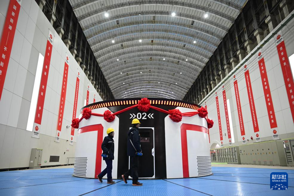 青海玛尔挡水电站全部机组并网发电