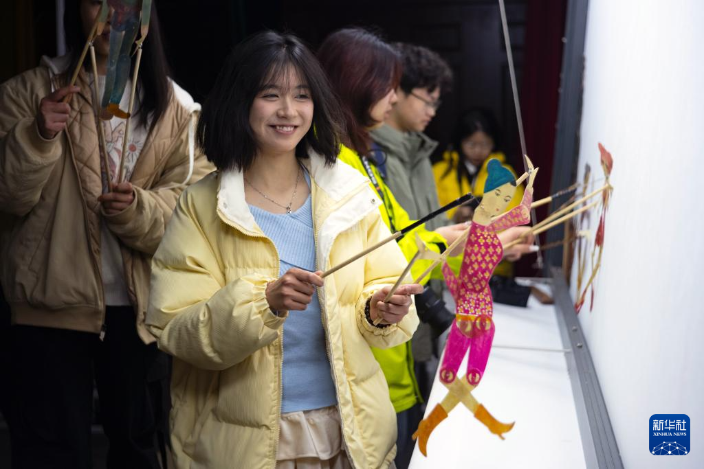 文化中国行丨镜观·非遗:三百年灯影流转 照见世间百态