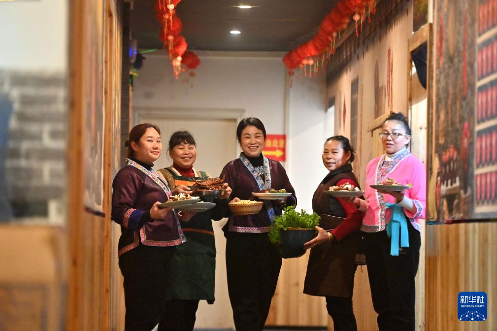 可爱的乡村——大山巾帼“领头雁”