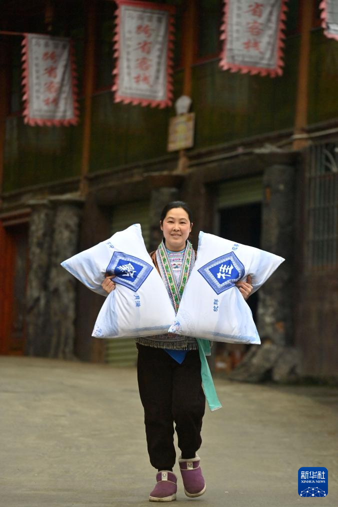 可爱的乡村——大山巾帼“领头雁”