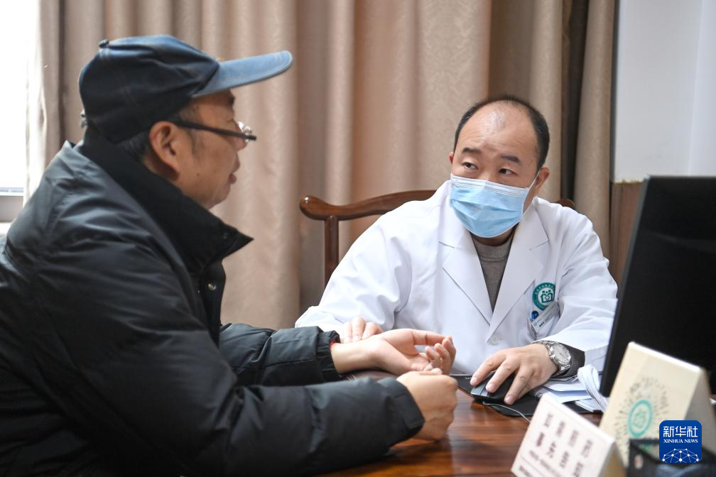 西安：基层中医药服务守护百姓健康