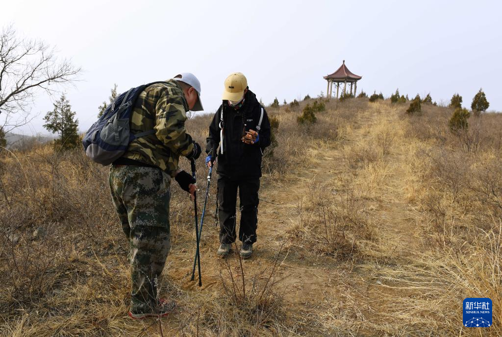 辽宁朝阳:调查红山文化遗迹
