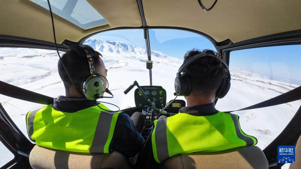 图片故事丨从草原到蓝天 哈萨克族小伙逐梦云端