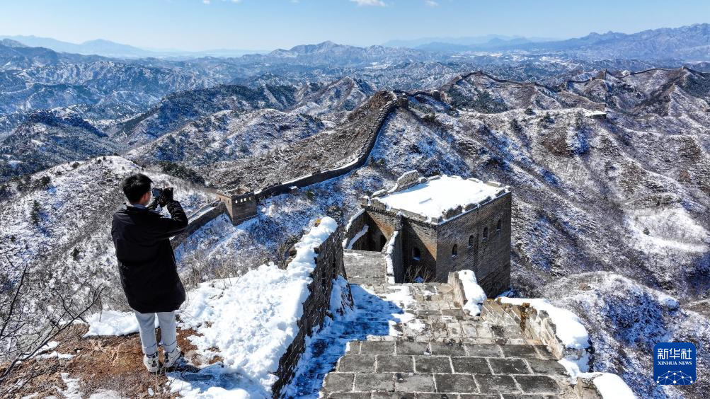 雪后金山岭长城