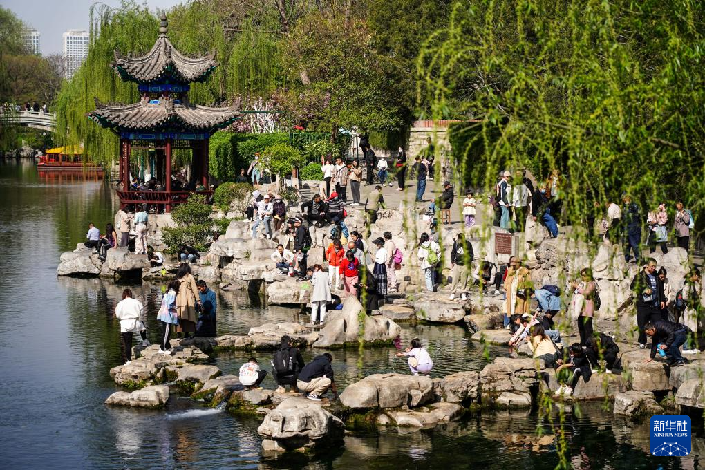 中国之城｜济南：恍若江南，不经意就会邂逅泉水
