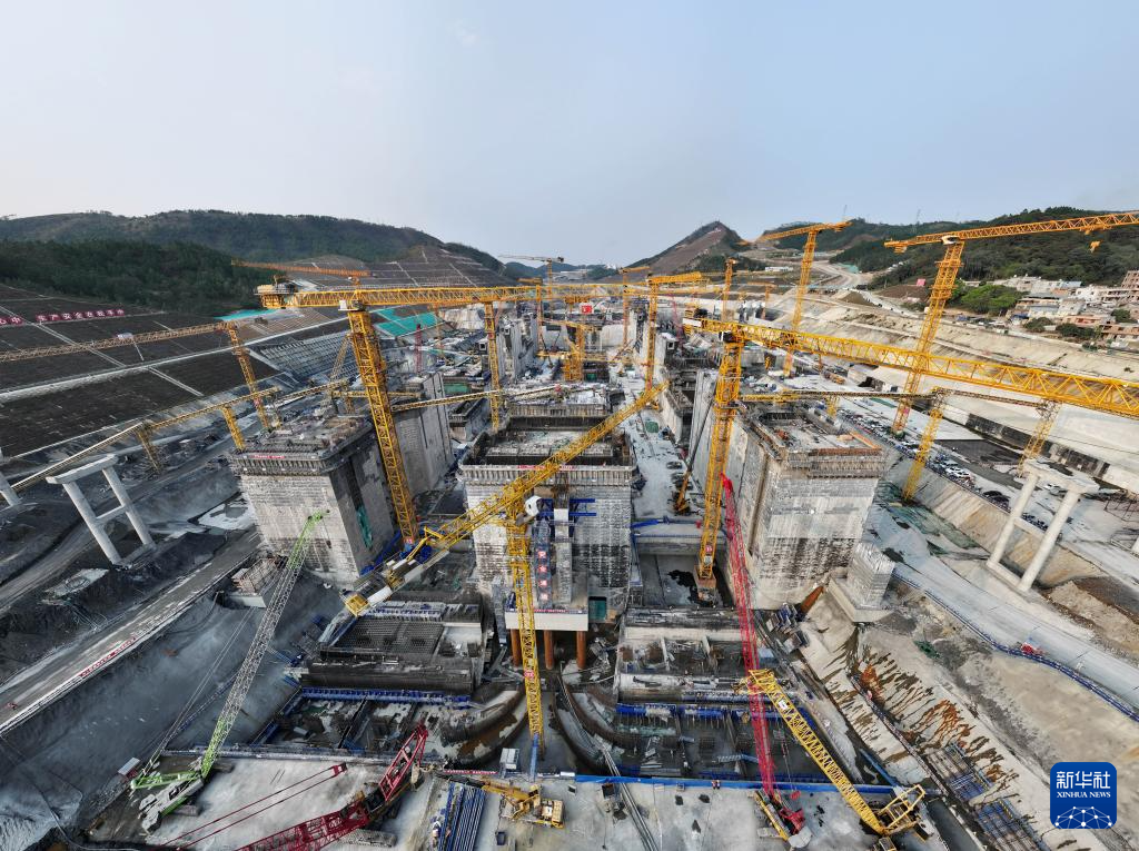 平陆运河忙施工