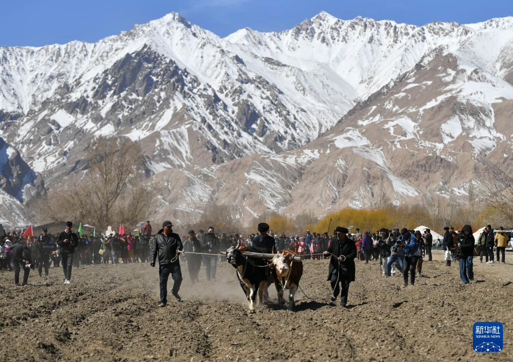 文化中国行丨非遗展演助力赏春经济