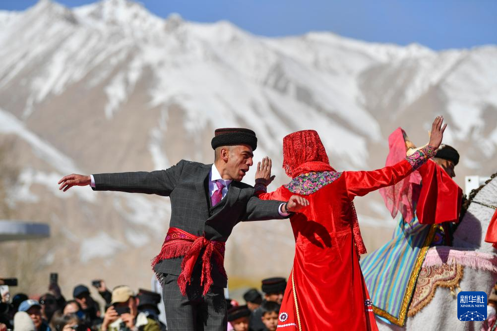 文化中国行丨非遗展演助力赏春经济