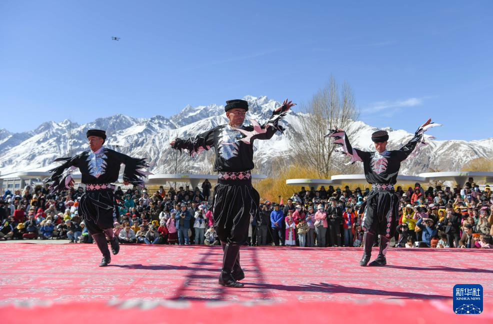 文化中国行丨非遗展演助力赏春经济