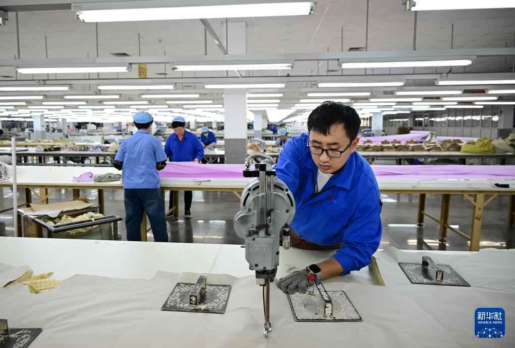 促进民营经济高质量发展丨青岛即墨：两化融合赋能纺织服装产业高质量发展