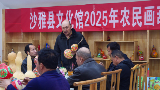 农民画葫芦画培训班开班 引领沙雅技艺传承新篇章