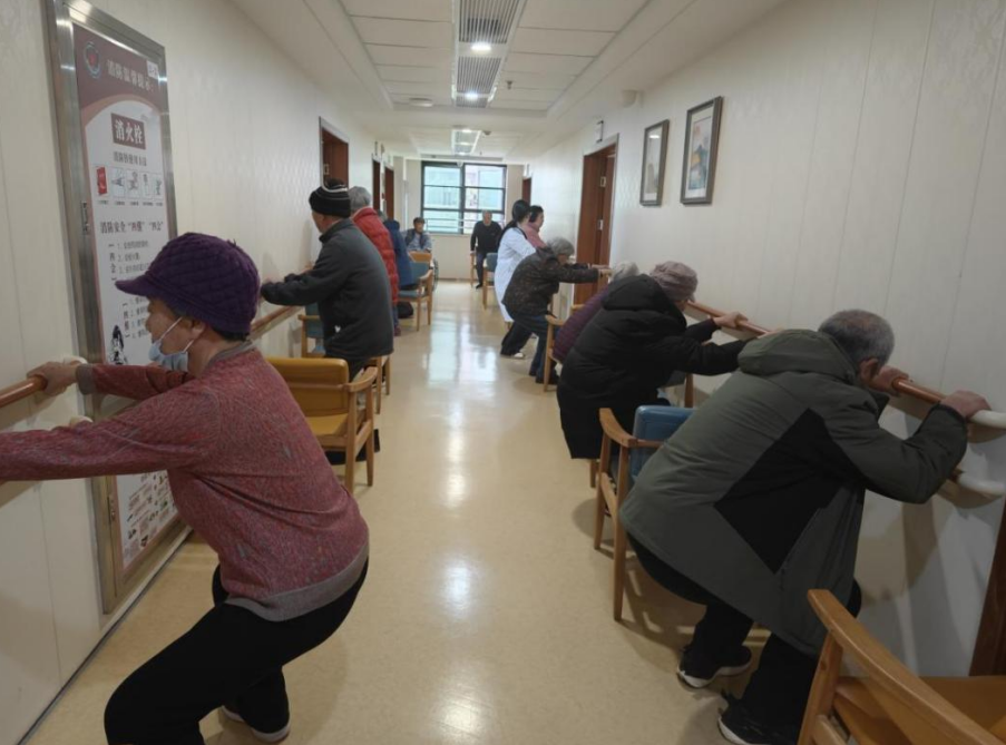 “5+”相伴银龄路康养守护夕阳红——两江新区人民医院医养中心打造全龄友好康复新样板 “5+”相伴银龄路康养守护夕阳红——两江新区人民医院医养中心打造全龄友好康复新样板