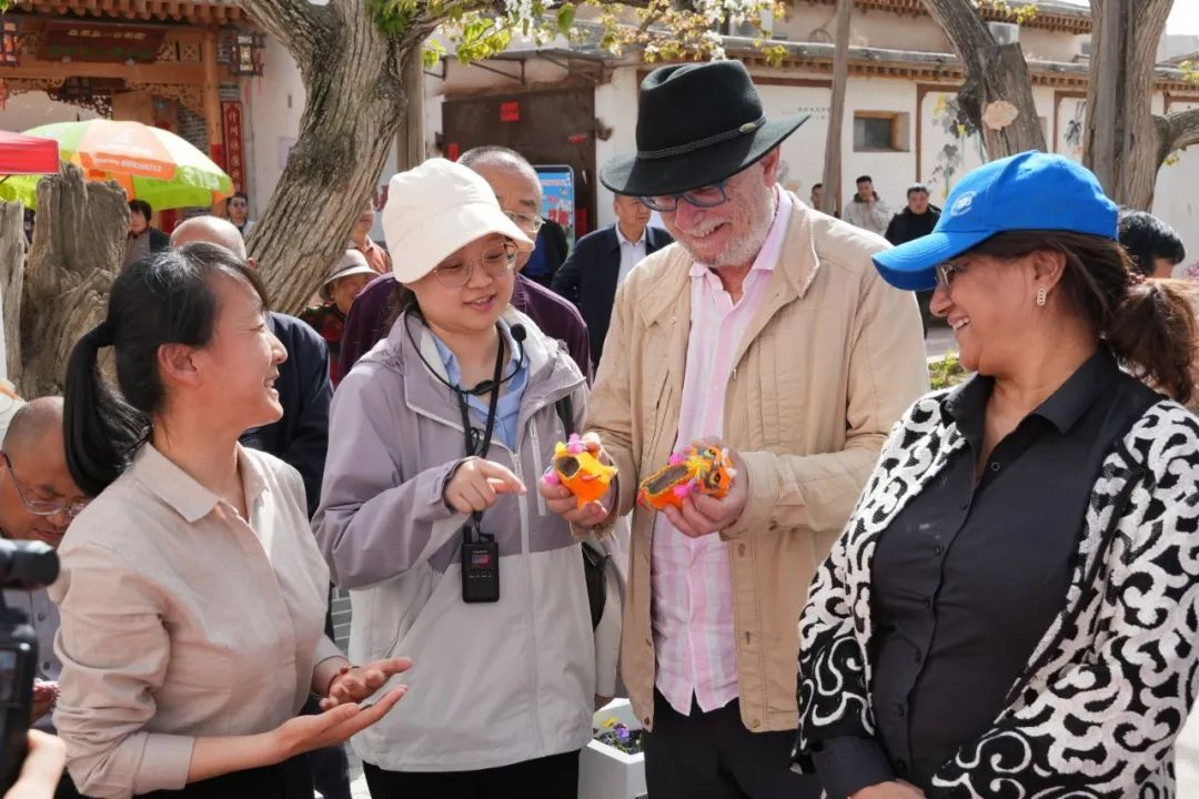 联合国粮农组织专家组赴甘肃皋兰考察古梨园申遗工作