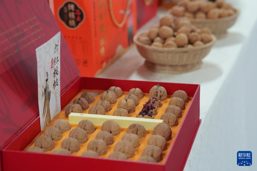 陕西洛南:小核桃“种”出大产业