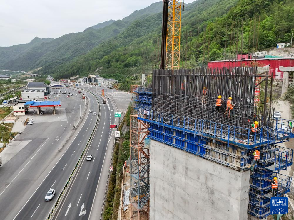 四川:重点项目建设稳步推进