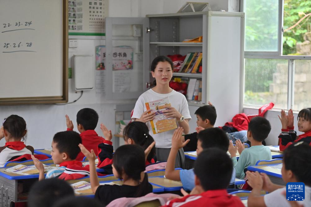 可爱的乡村——活跃在乡村振兴一线的“00”后