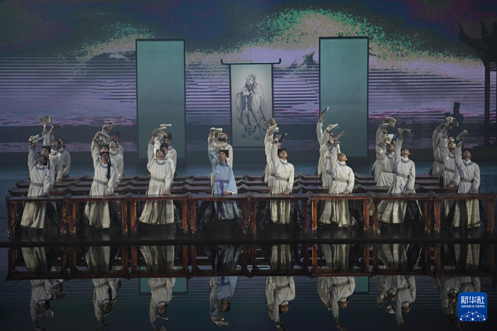 文旅舞台剧《月映武夷》上演