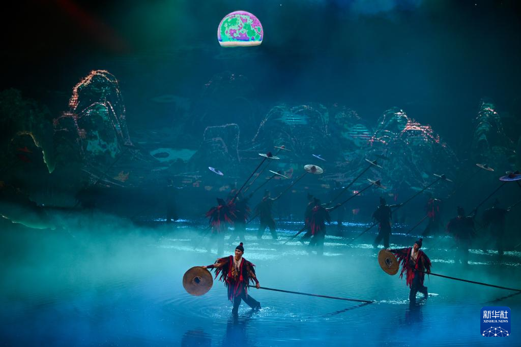 文旅舞台剧《月映武夷》上演